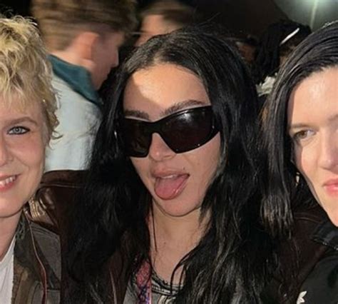 charli xcx sunglasses 2024